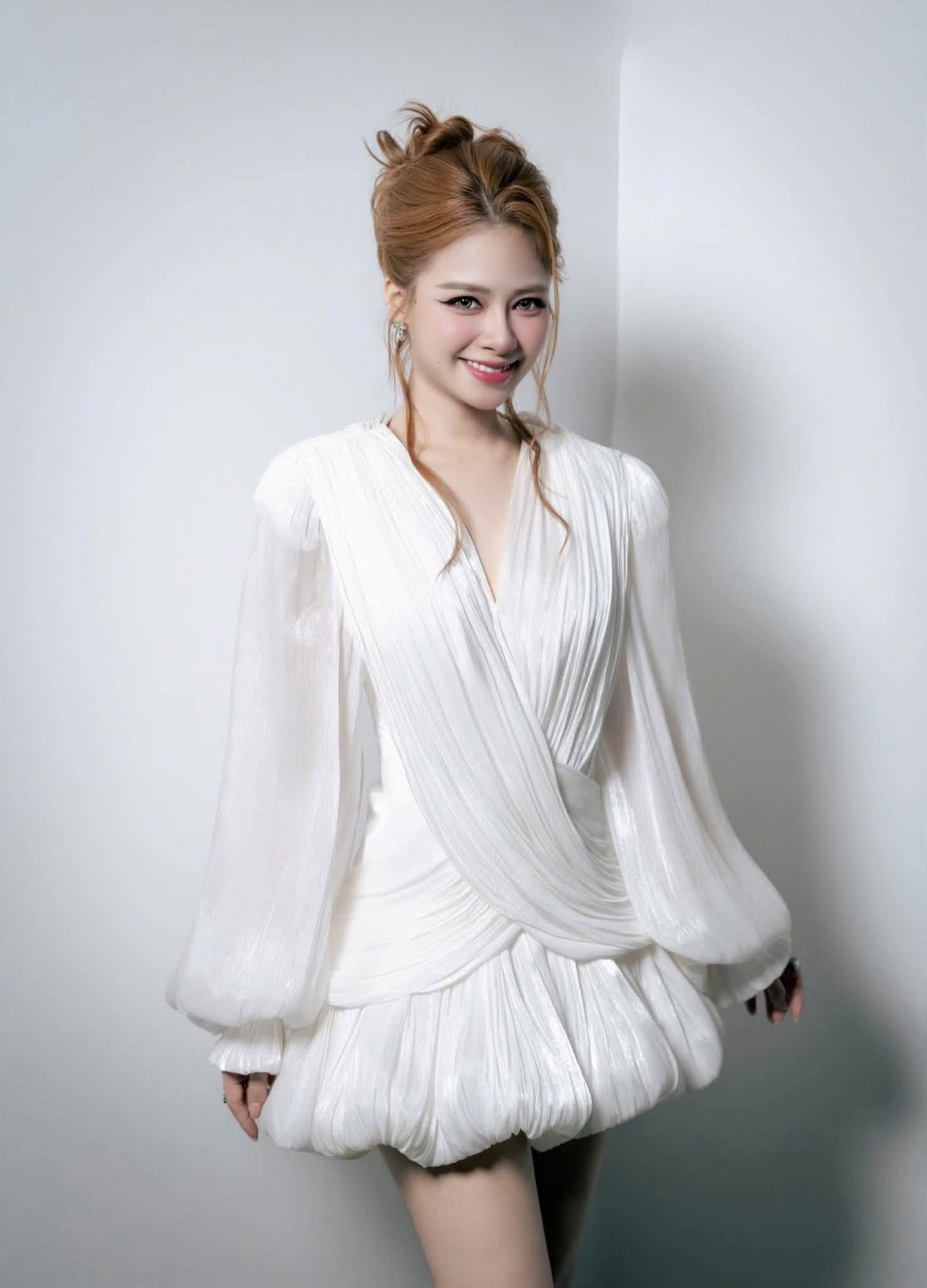 sao viet 30-7 quynh nga gay sot voi ngoai hinh tre trung, tha thinh ngot ngao hinh anh 14