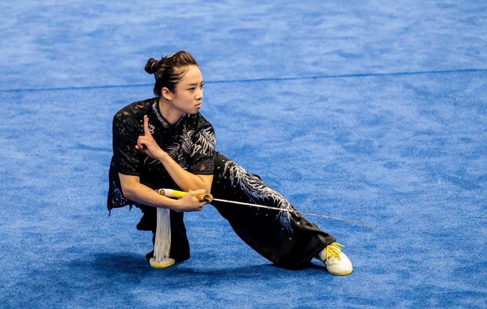 duong thuy vi wins vietnam s first medal at 2026 iwuf taolu world cup picture 1