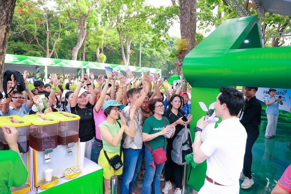herbalife viet nam tiep suc nguoi tre xoa bo tinh trang luoi van dong hinh anh 2