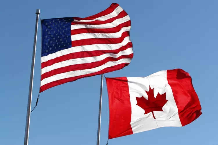 Mỹ áp thêm thuế 50% đối với nhiều hàng hóa Canada