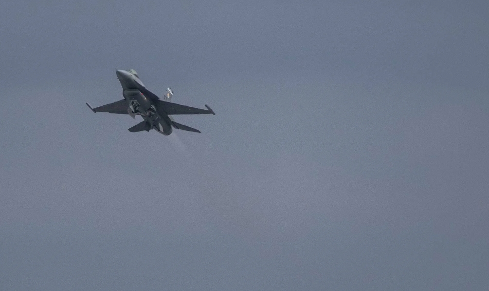 ai lan dau cam lai f-16 trong thu nghiem cua khong quan my hinh anh 1