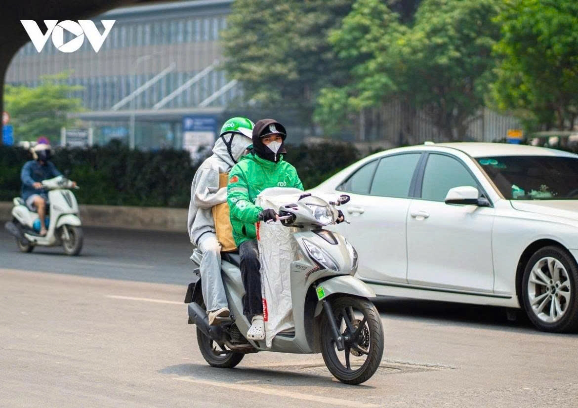 thoi tiet hom nay 8 7 ha noi nang nong ban ngay, chieu toi bac bo co noi mua dong hinh anh 1
