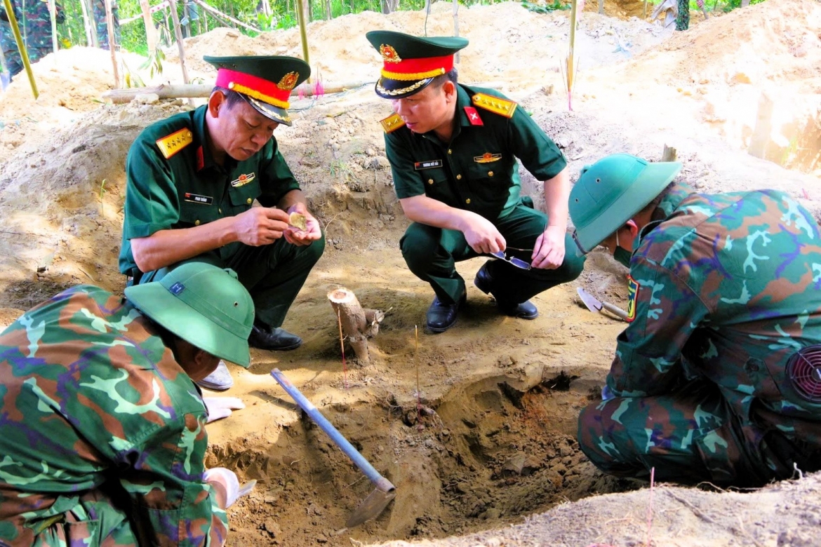 phat hien, quy tap 3 hai cot liet si tai khu vuc cau nhi, quang tri hinh anh 1