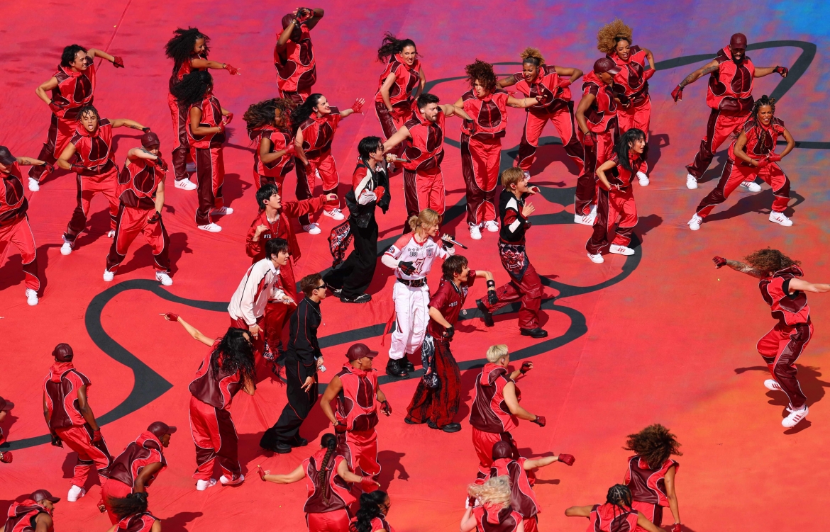 11 phut mo ra lich su moi cua world cup madonna, bts va shakira bung no hinh anh 4