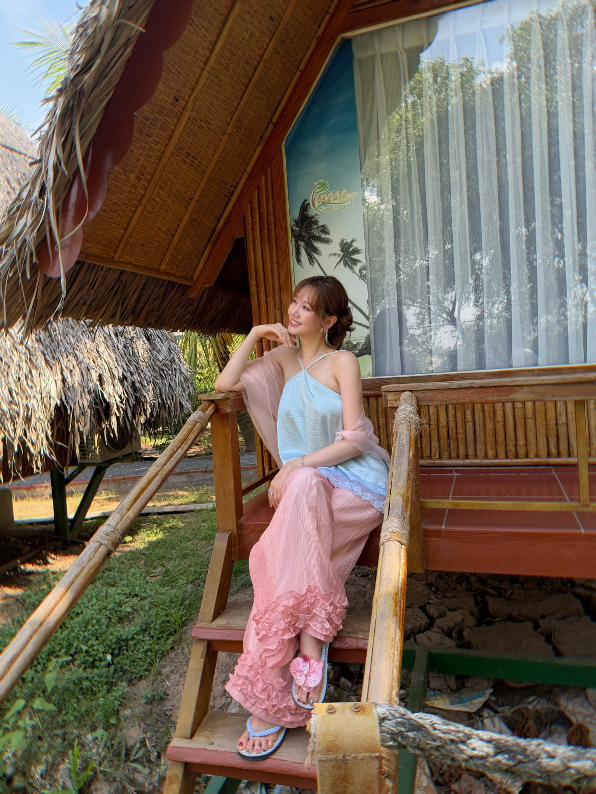 sao viet 30-7 quynh nga gay sot voi ngoai hinh tre trung, tha thinh ngot ngao hinh anh 3