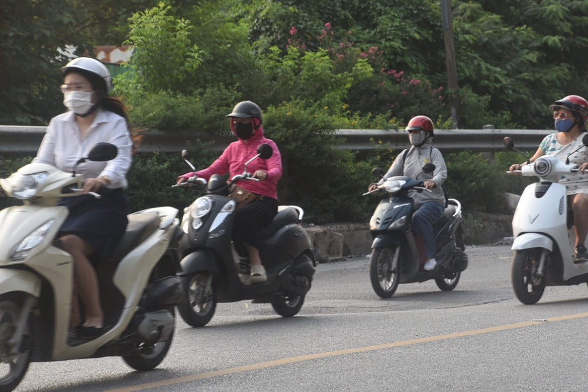 Duong pho ha noi nham nho sau nhieu lan bi dao boi, hoan tra cau tha hinh anh 2