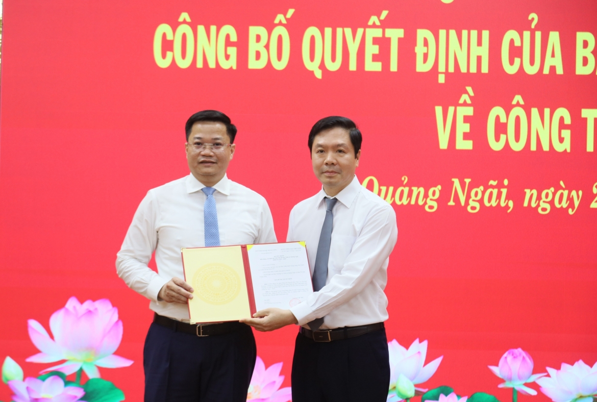 thu truong bo tai chinh nguyen Duc tam giu chuc pho bi thu tinh uy quang ngai hinh anh 1