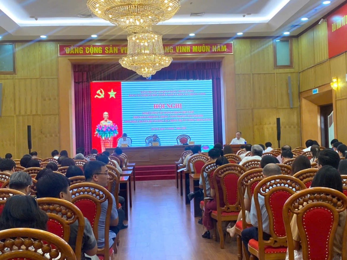 Ong trinh van quyet can bo tuyen giao, dan van phai noi de dan tin, lam de dan hieu hinh anh 2