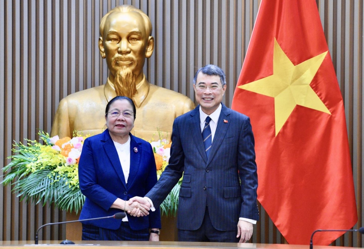 Thủ tướng tiếp Trưởng Ban Tổ chức Trung ương Đảng Nhân dân Cách mạng Lào