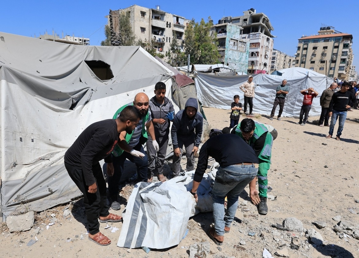 Israel không kích đám tang ở Gaza khiến 7 người thiệt mạng