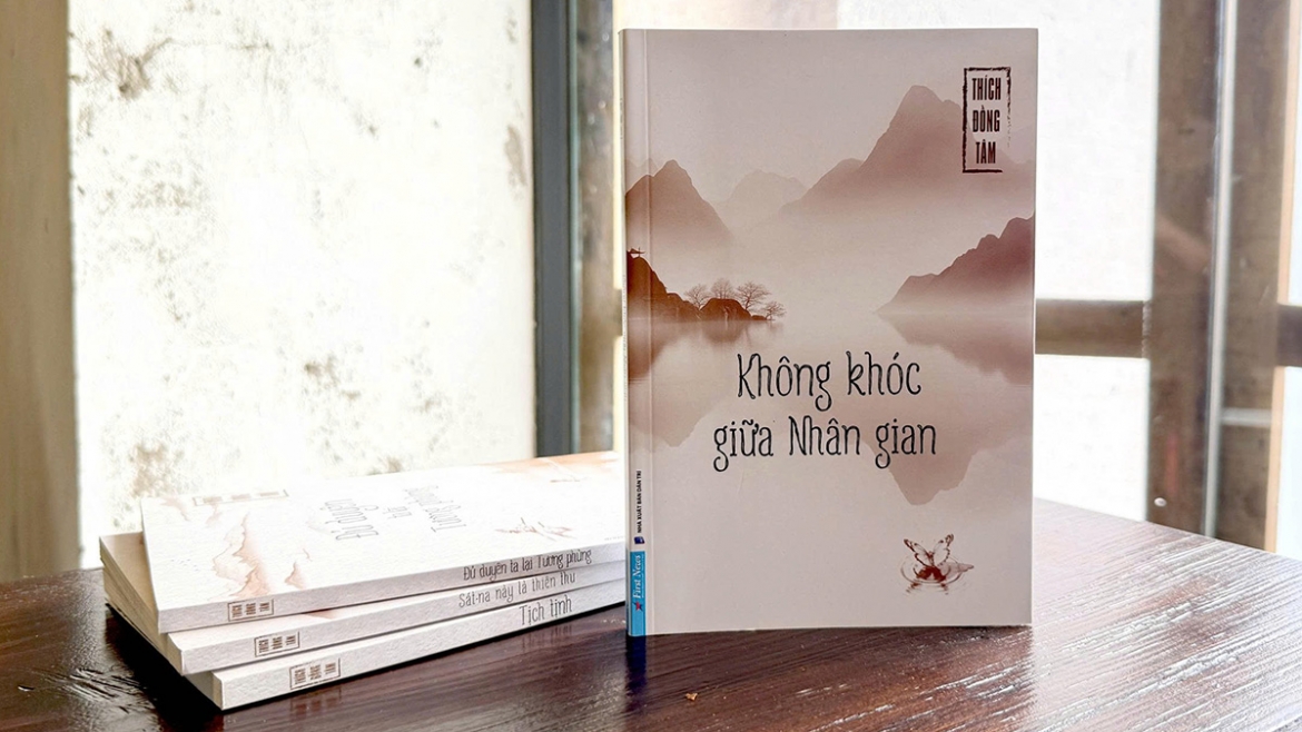  khong khoc giua nhan gian hoc cach binh yen di qua noi buon hinh anh 5