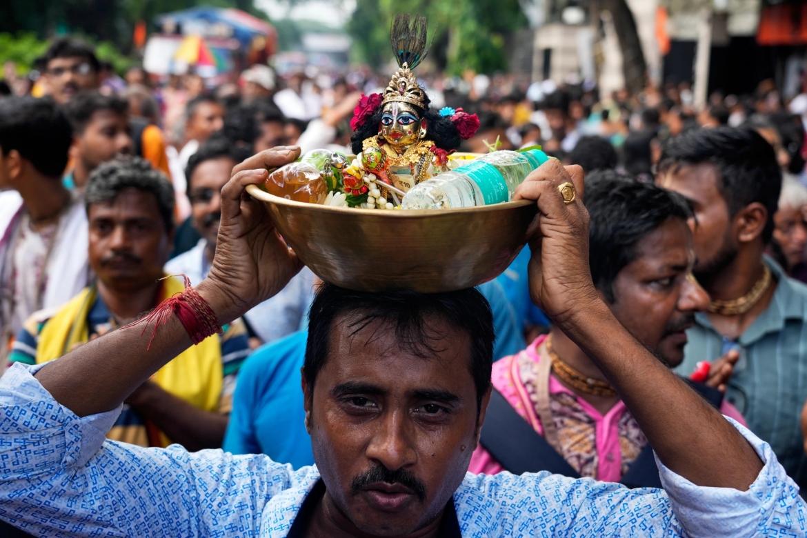 nguoi dan khap An Do don mung le hoi rath yatra hinh anh 10
