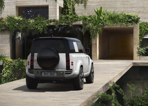 land rover defender ban nang cap lan dau tich hop tri tue nhan tao ai hinh anh 3