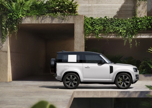 land rover defender ban nang cap lan dau tich hop tri tue nhan tao ai hinh anh 2