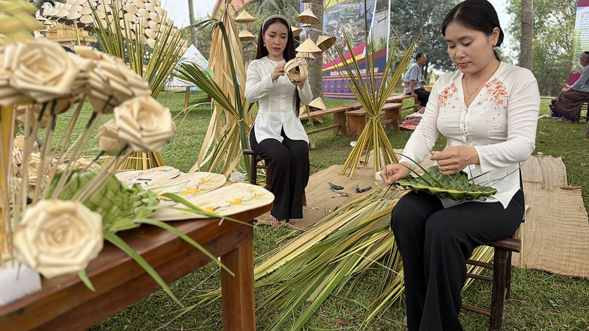 thang 8 kham pha van hoa khmer mien tay nam bo tai lang van hoa hinh anh 3