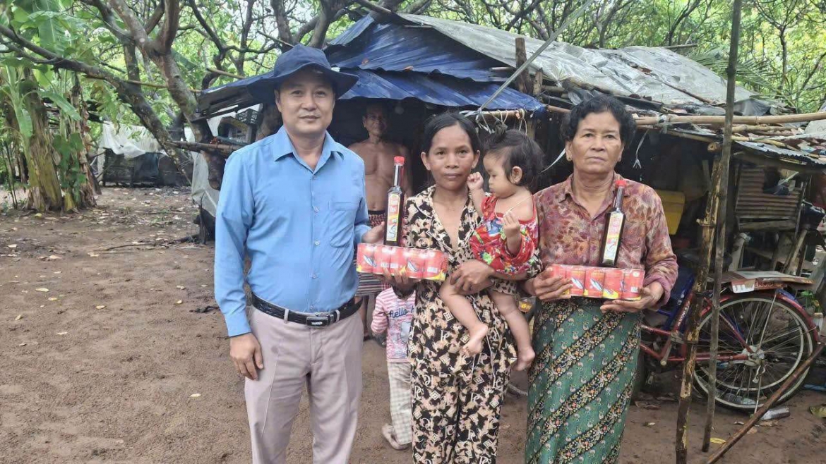 nghia tinh quoc te va vong tay dat me hinh anh 5