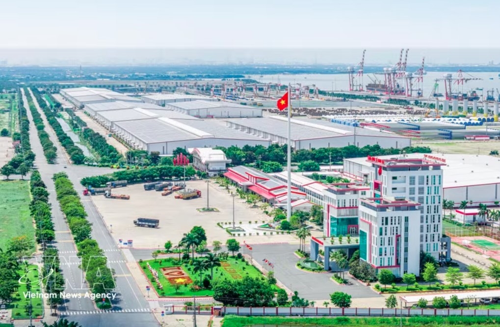 long an port becomes first vietnamese company to win asian smart green port award picture 1