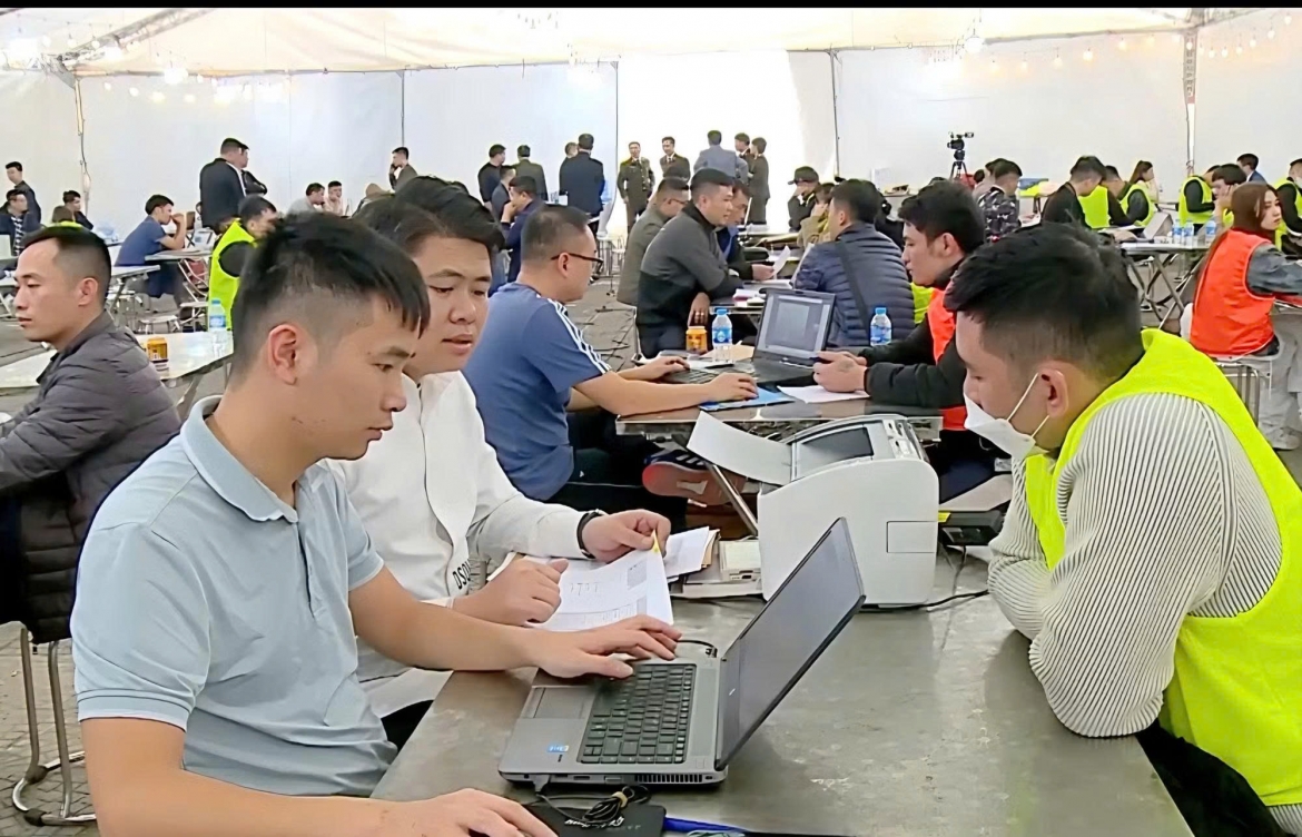 boc go duong day gia danh dich vu cong lua dao gan 1.000 ty dong hinh anh 2