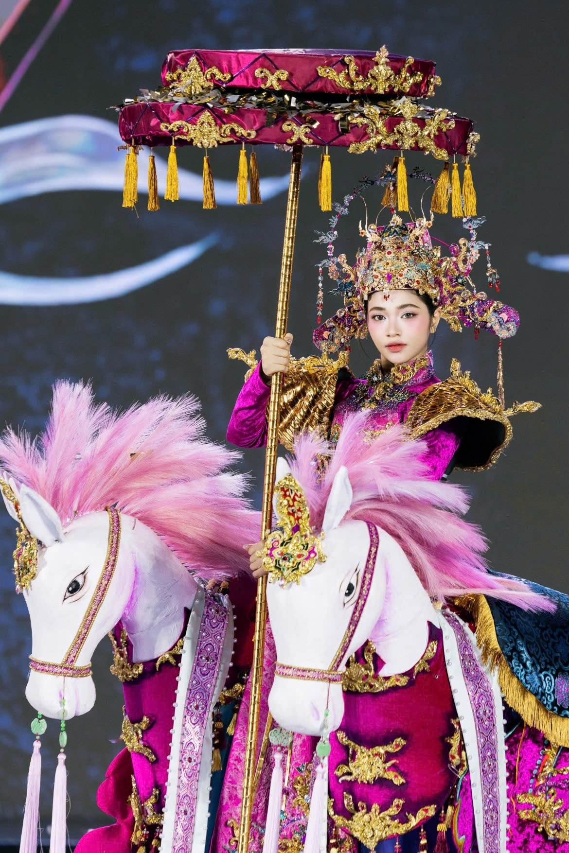 miss grand vietnam 2026 contestants take the stage in semi-final night picture 6
