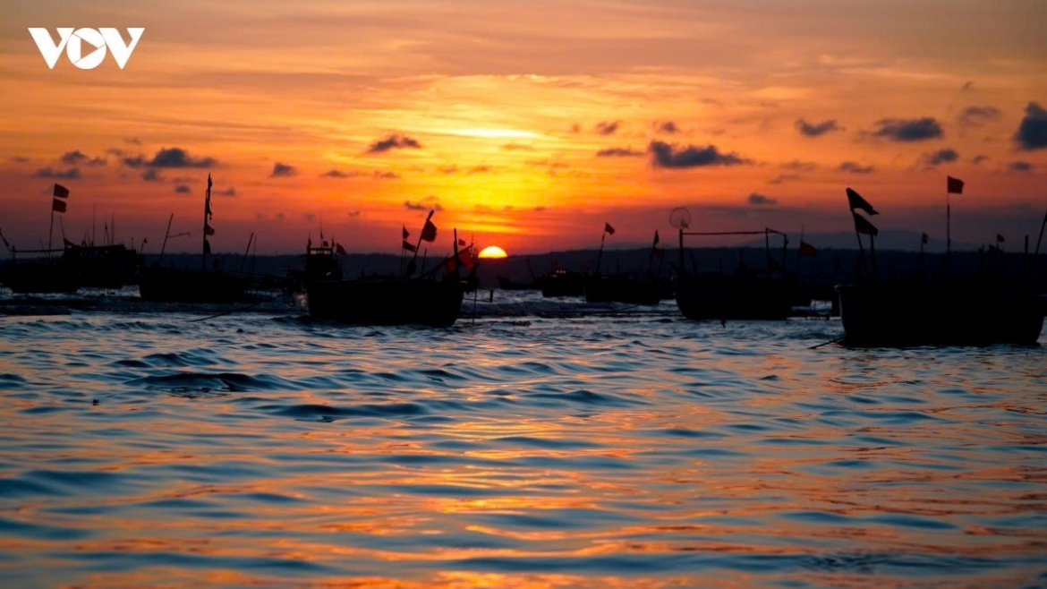 daybreak at mui ne fishing village in lam dong picture 1
