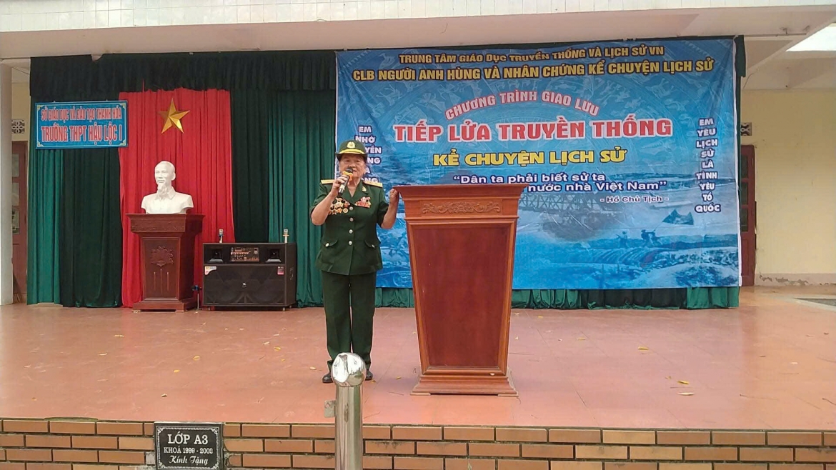 Dong doi, lang xom tiec thuong nu anh hung ngo thi tuyen hinh anh 4