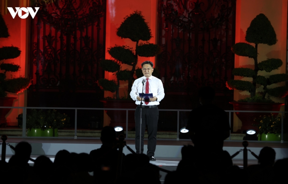 3d mapping show marks 50th anniversary of hcm city s renaming from saigon picture 1