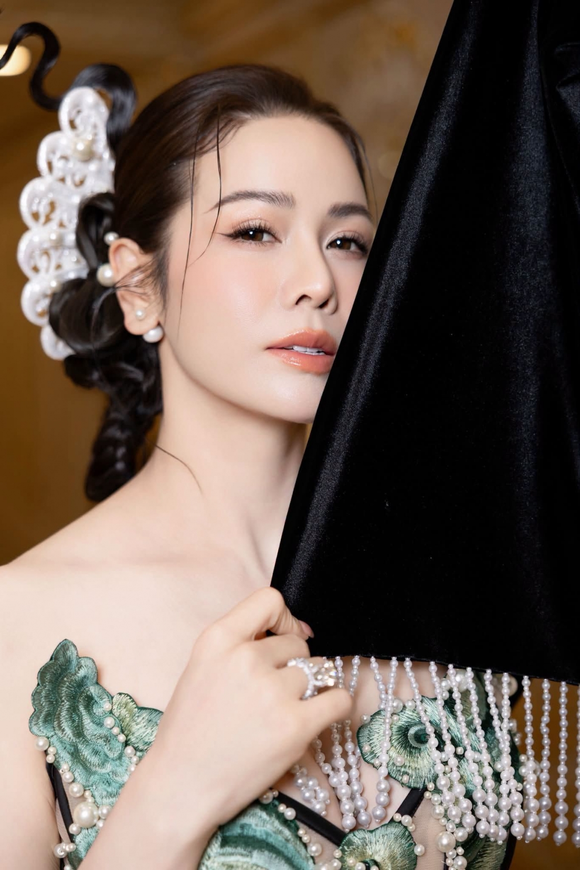 sao viet 30-7 quynh nga gay sot voi ngoai hinh tre trung, tha thinh ngot ngao hinh anh 12