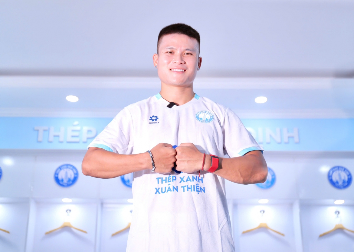 chuyen nhuong v-league tuan hai gia nhap nam Dinh, ha noi fc don tien dao moi hinh anh 1