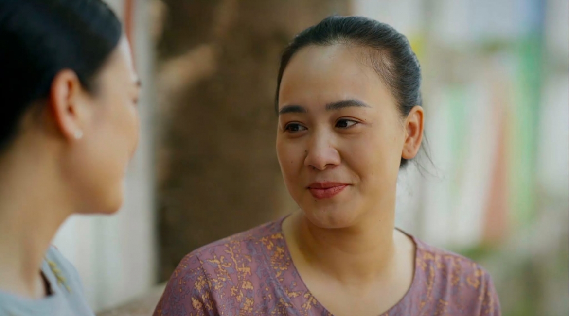 ket phim phia ben kia thanh pho gay tranh luan, khan gia hong phan 2 hinh anh 6