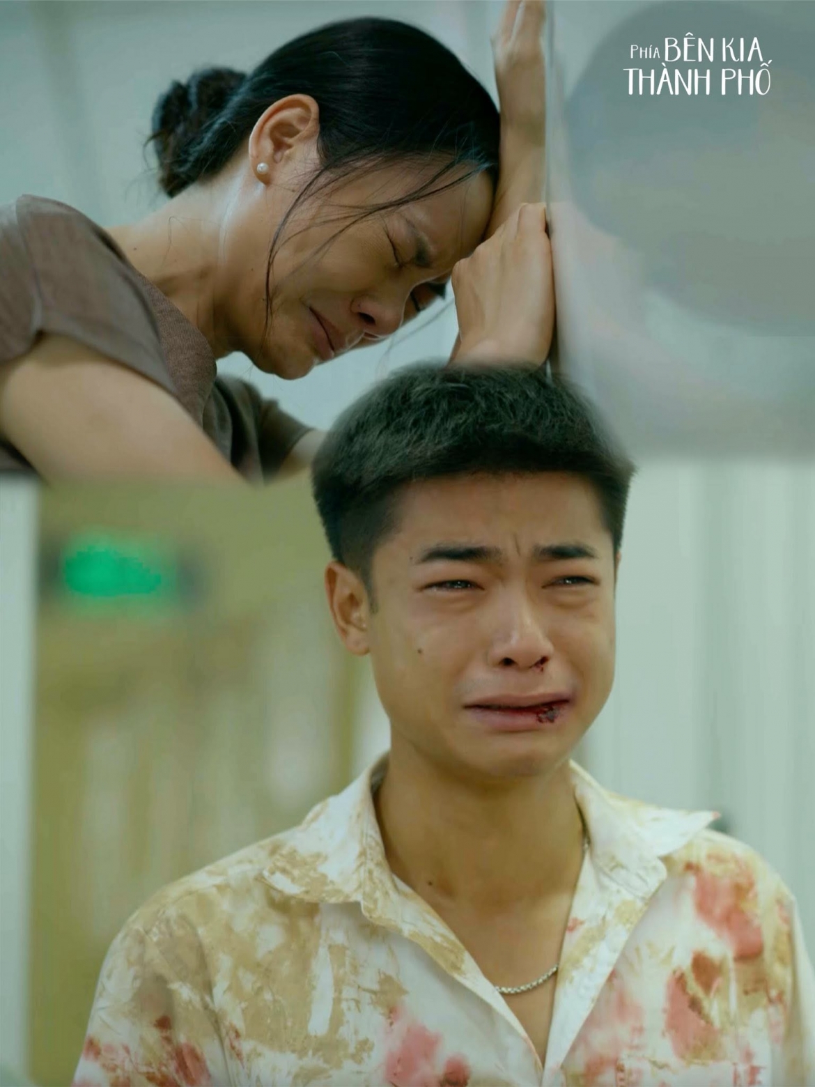 ket phim phia ben kia thanh pho gay tranh luan, khan gia hong phan 2 hinh anh 8