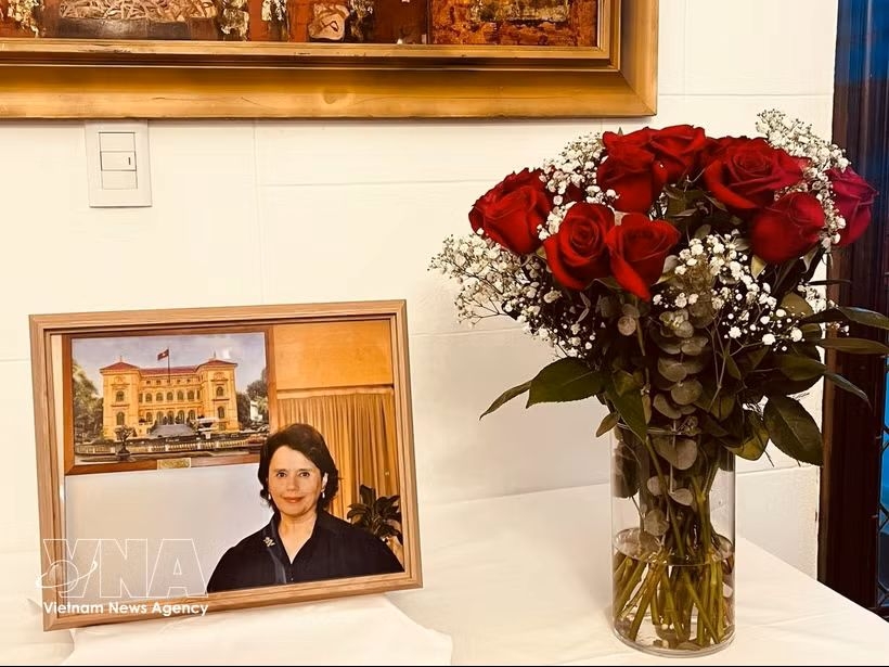 vietnamese embassy holds memorial ceremony for argentine friend poldi sosa schmidt picture 1