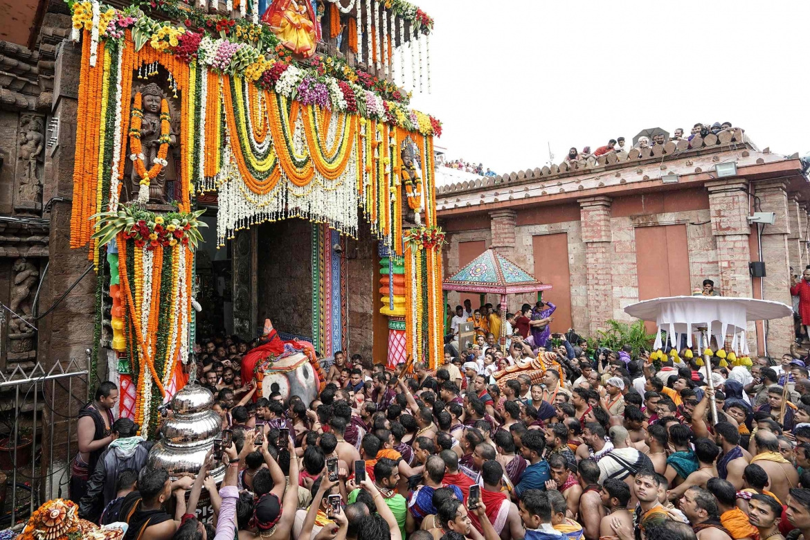 nguoi dan khap An Do don mung le hoi rath yatra hinh anh 7