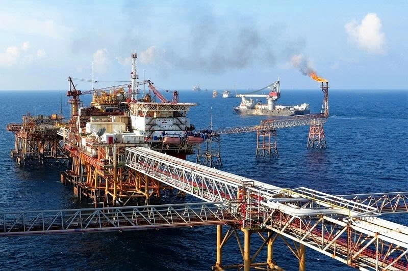 khong chi can la chan phap ly , petrovietnam can co che chia se rui ro hinh anh 1