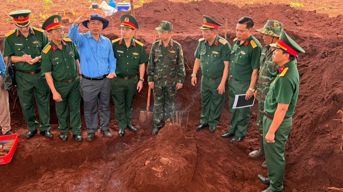 Dong nai tim thay cay but ben phan mo tap the co dong chu tien quy hinh anh 6