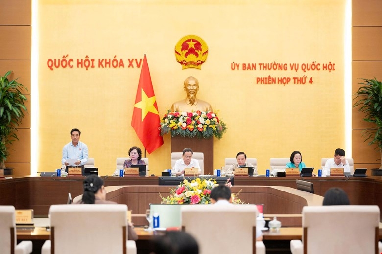 De nghi chinh phu chi dao khan truong dieu tra lam ro vu diem 10 toan o tuyen quang hinh anh 2