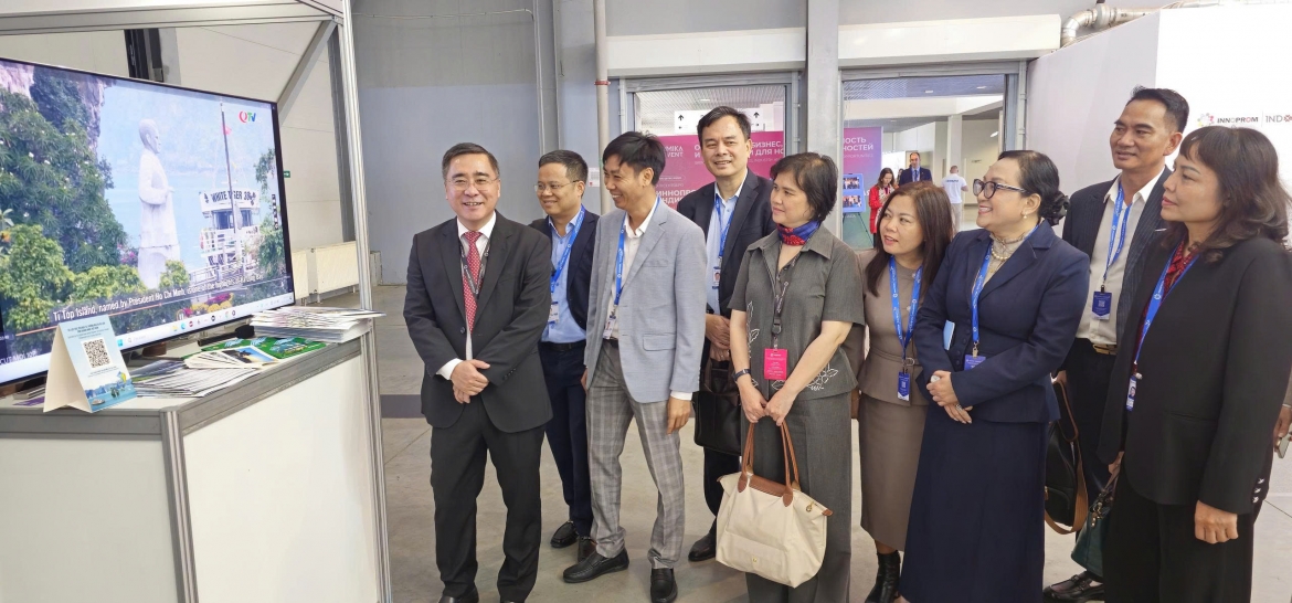 quang ninh mo rong thi truong khach nga, doanh nghiep du thuyen tang toc ket noi hinh anh 2