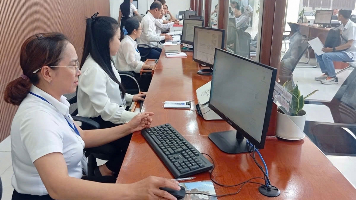 Tinh gọn bộ máy: Từ "giảm đầu mối" đến "tăng năng lực vận hành"
