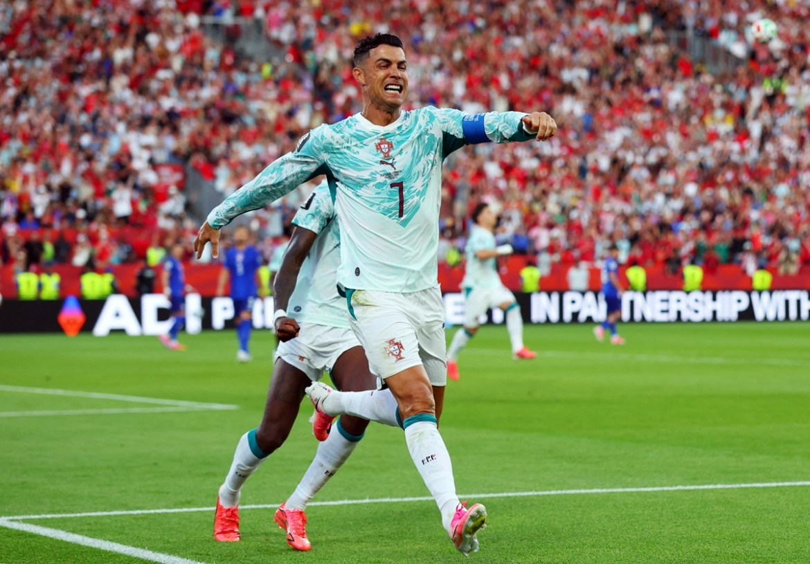 nhung chan sut vi dai nhat lich su world cup cristiano ronaldo ap sat pele hinh anh 1