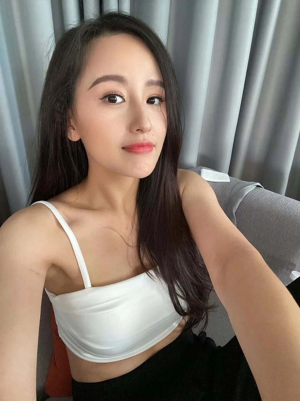 sao viet 15-7 mai phuong thuy khoe voc dang manh mai o tuoi 38 hinh anh 1