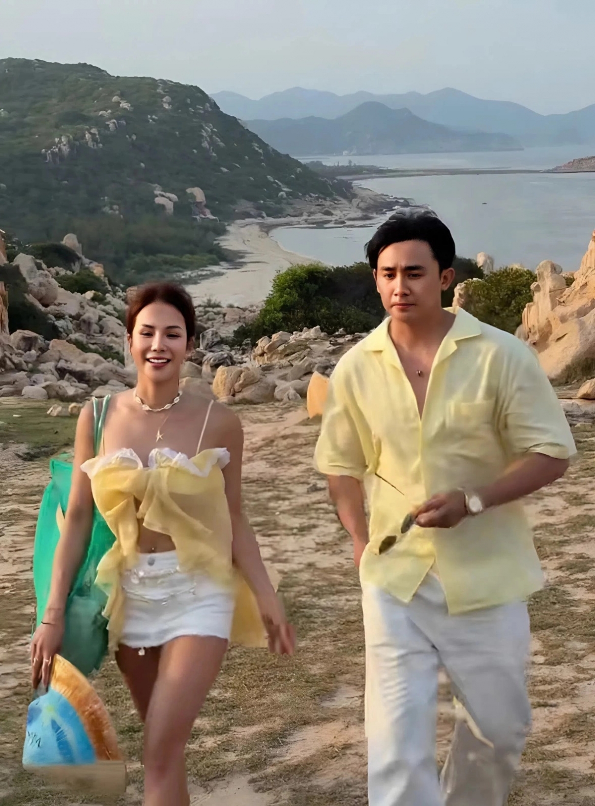 sao viet 27-7 Duc phuc xuc dong trong le vieng liet si tai cong vien le thi rieng hinh anh 3