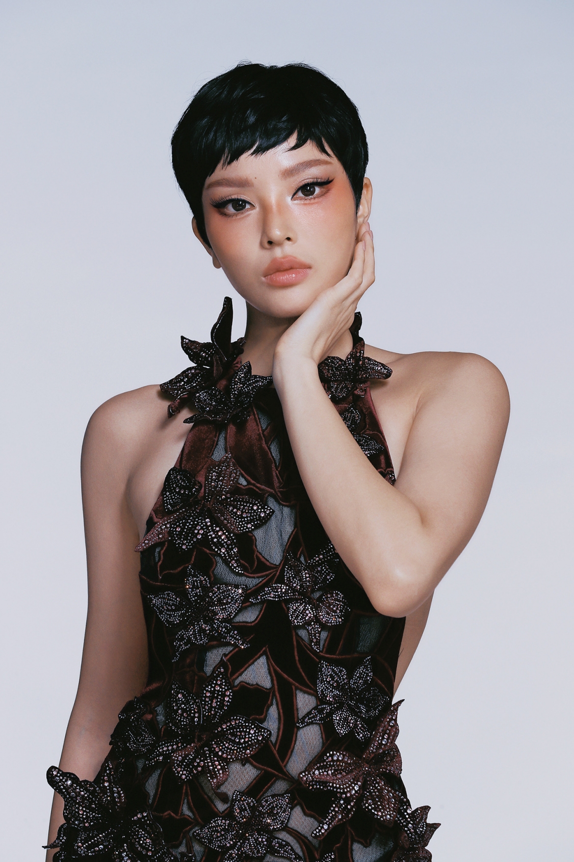 sao viet 29-7 dien mao khac la cua hoa hau ky duyen hinh anh 1