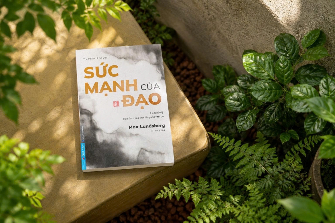 cuon sach giup nguoi ban ron thoat khoi vong xoay kiet suc hinh anh 2