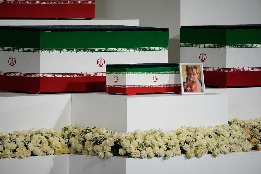 iran bat dau to chuc le tang co lanh tu ali khamenei hinh anh 3