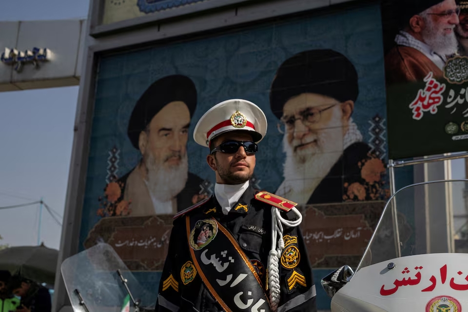 iran bat dau to chuc le tang co lanh tu ali khamenei hinh anh 10