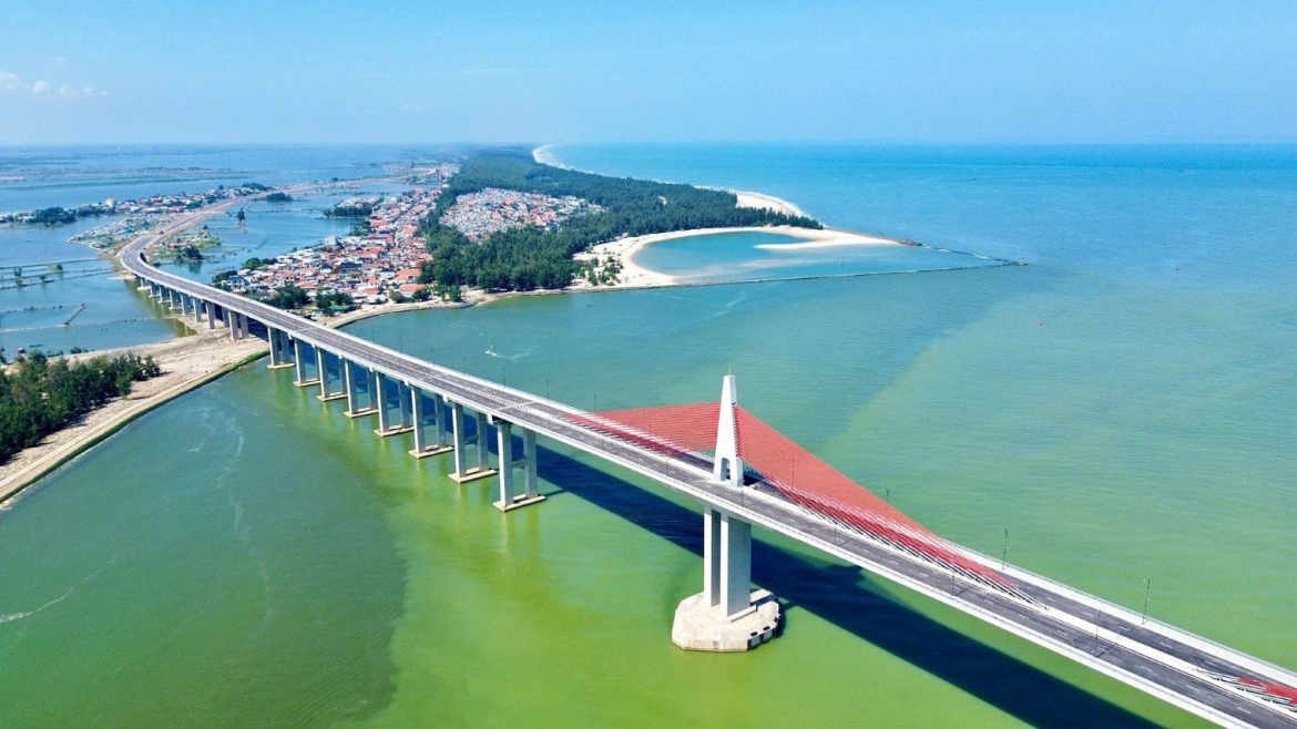 Huế tập trung tháo gỡ các điểm nghẽn để tăng trưởng hai con số