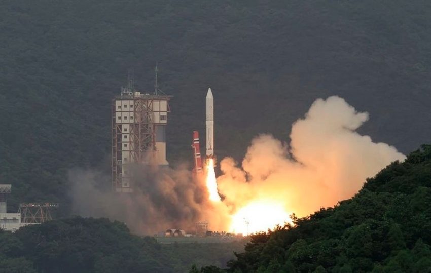 JAXA thử nghiệm đốt cháy động cơ tầng 2 của tên lửa Epsilon-S