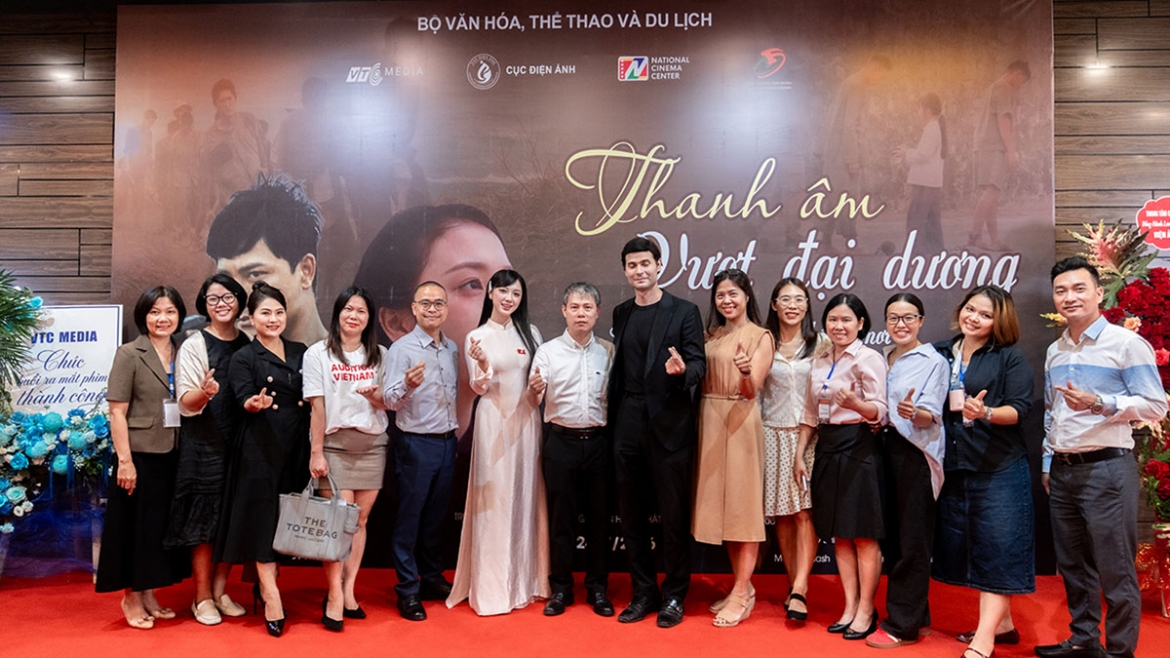  thanh am vuot dai duong ra rap Dua lich su ve gan dan hon hinh anh 1