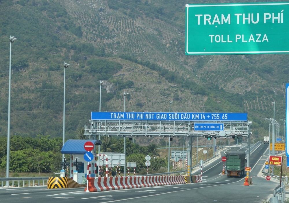 5 cao toc bac - nam doan quang ngai - nha trang dong loat thu phi hinh anh 2