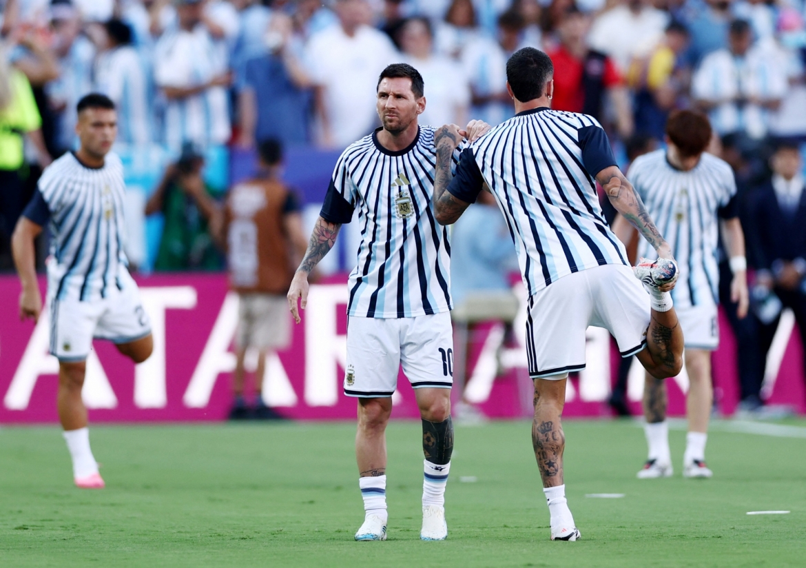 sieu pham o hiep phu giup argentina ha thuy si, thang tien vao ban ket world cup hinh anh 24