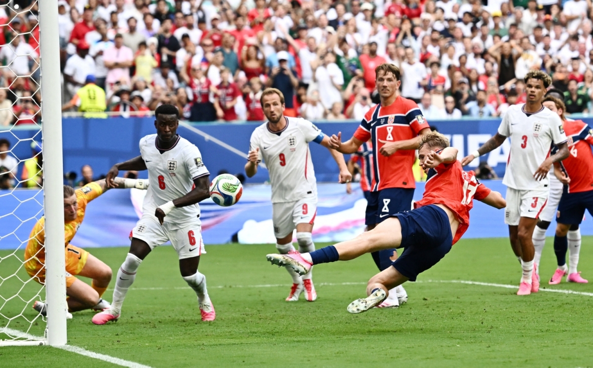 bellingham ruc sang, anh danh bai na uy de vao ban ket world cup 2026 hinh anh 68